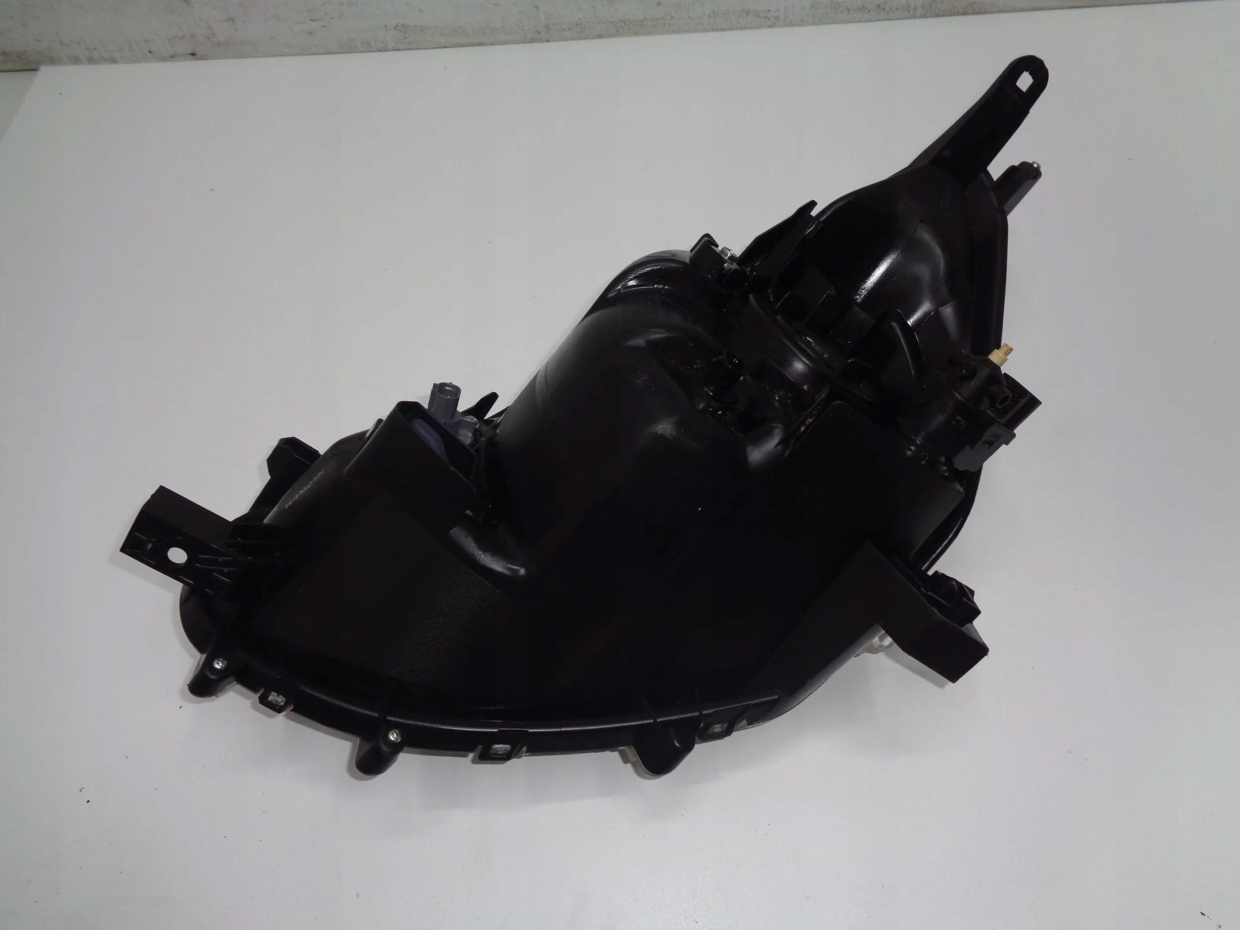 Frontscheinwerfer Mitsubishi Space Star A00 8301C194 Facelift LED Rechts