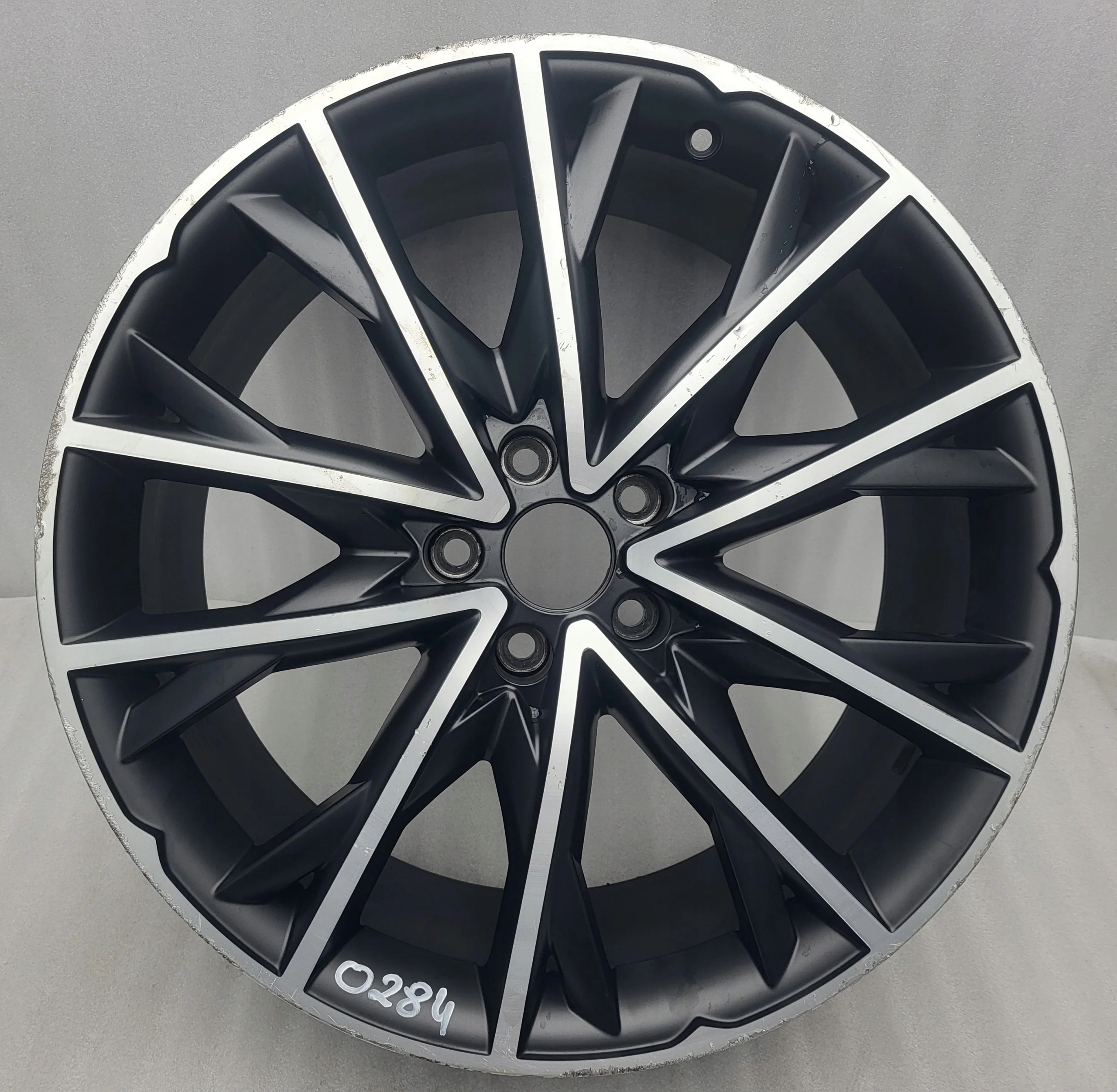 1x Alu Felge Maserati Quattroporte AM107 6701234894 20.0 Zoll 8.5J 5x114.3 43ET