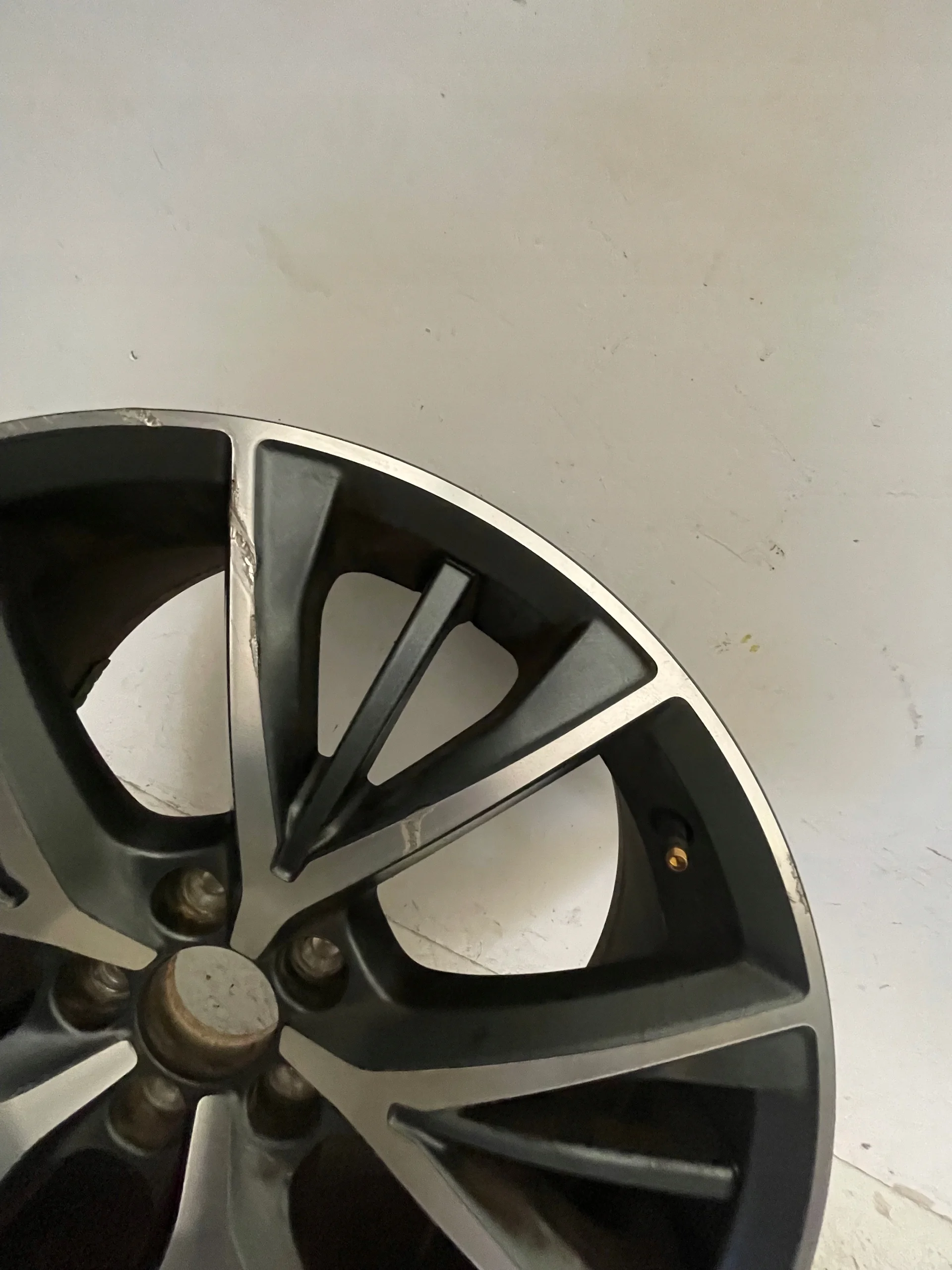 1x Alu Felge Volvo S90/V90 S90 Aluminum rim 31471876 18.0 Zoll 8.5J 5x108 47ET