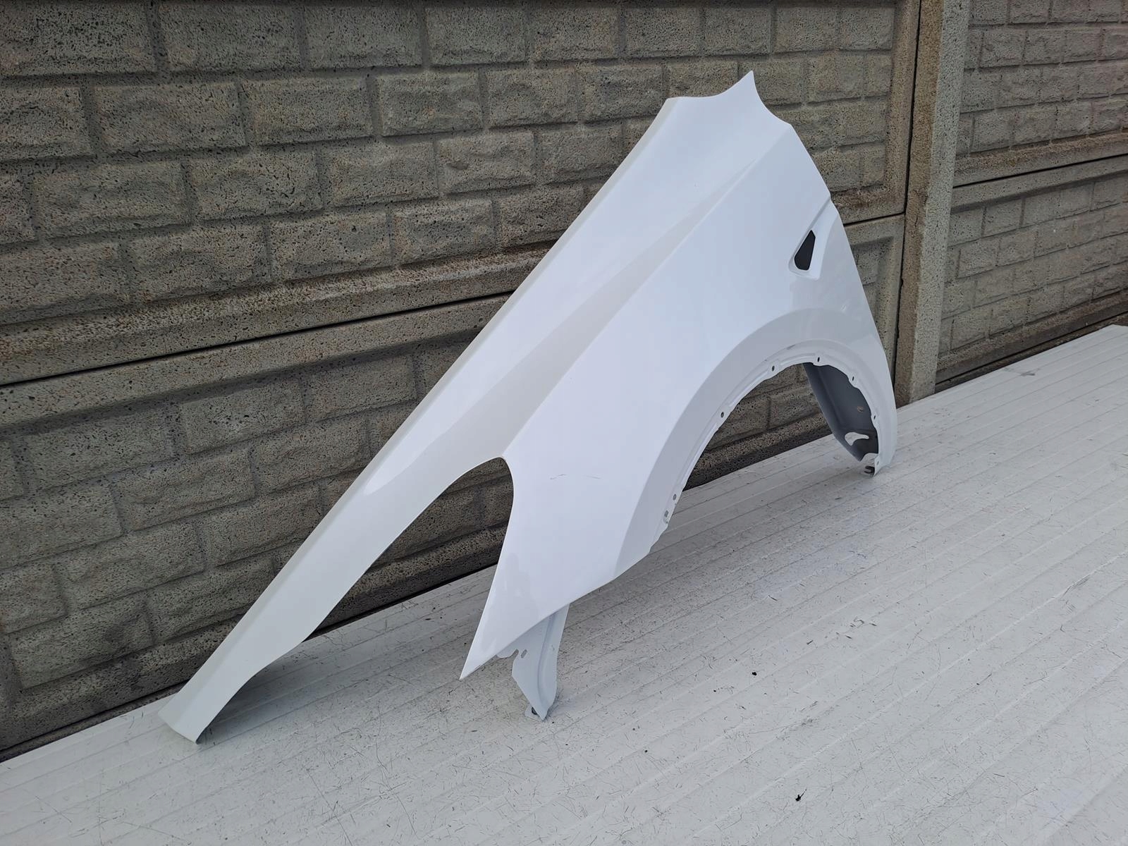 Kotflügel Tesla Model Y 005 Links VorneFender Parafanghi Ailes