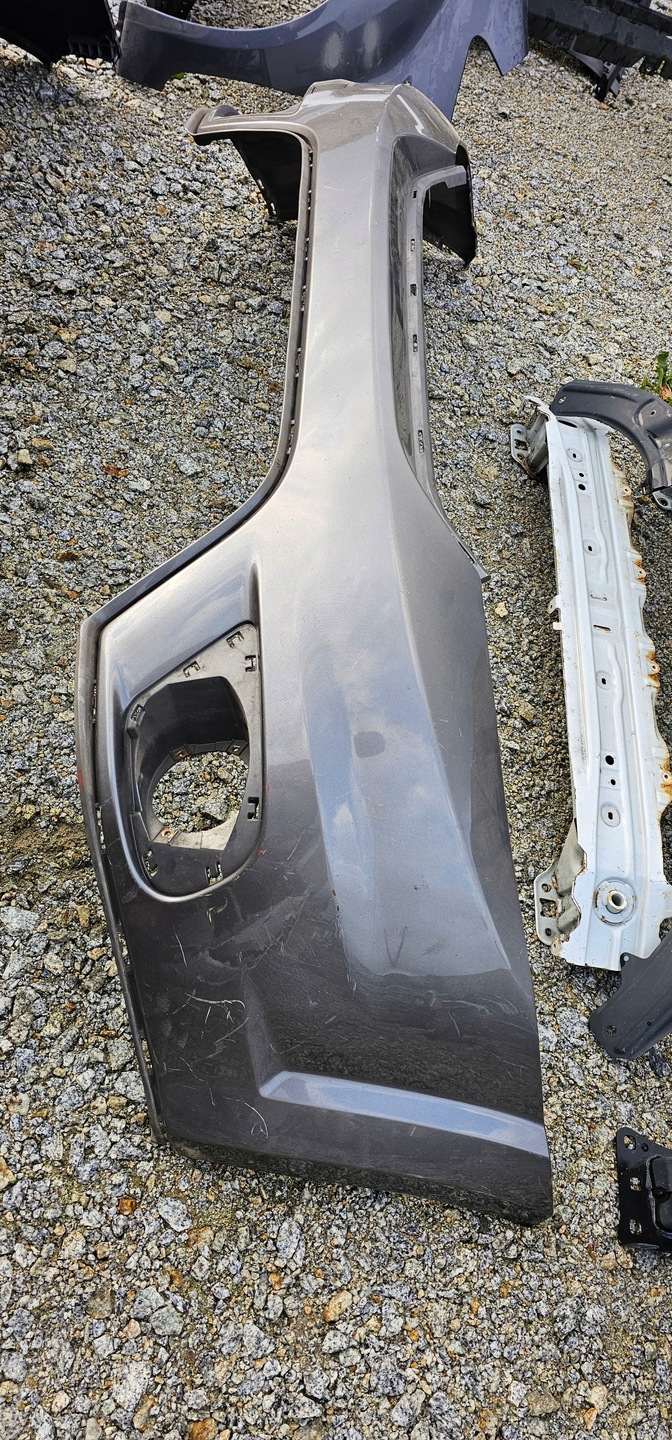 Stoßstange Fiat Freemont JC Front Bumper Vorne
