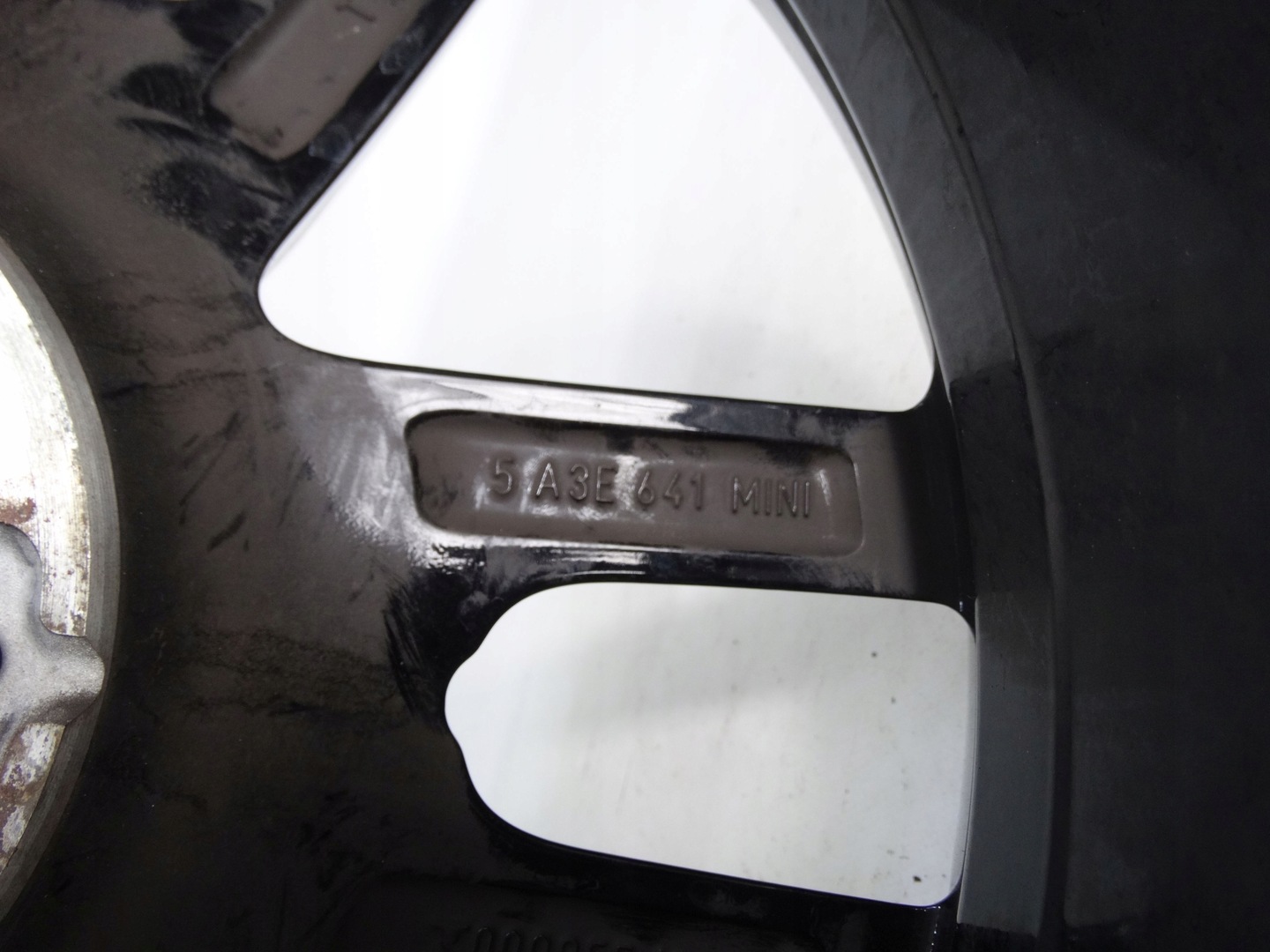 1x Alu Felge Mini MINI F66 Aluminum rim 5A3E641 18 Zoll 7.0 5x112 47ET