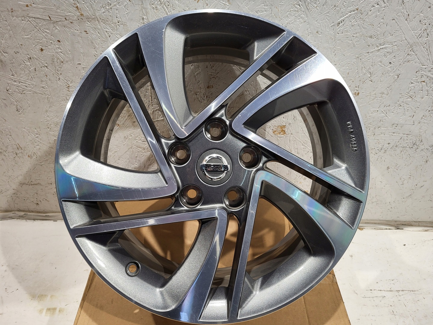 1x Alu Felge Nissan Qashqai J11 Aluminum rim 17.0 Zoll 7.0J 5x114.3 40ET
